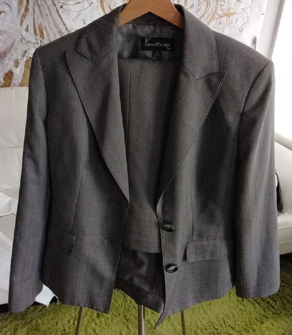 Evan Picone Charcoal Gray Two-Button Women's Blazer